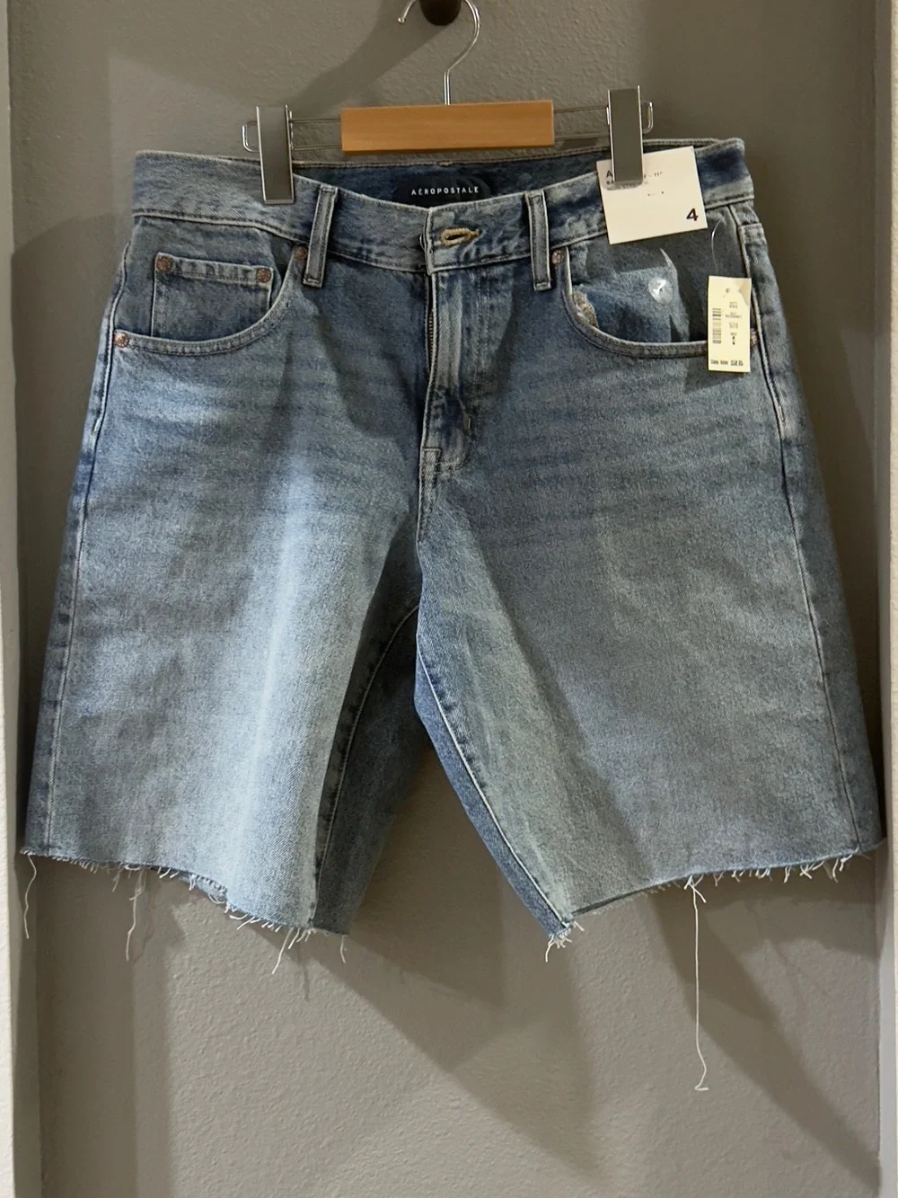 Aeropostale Denim baggy Jort Shorts - size 4 NWT